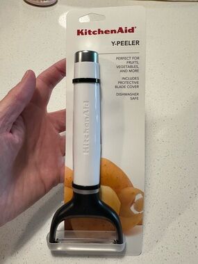 KitchenAid White and Black Y-Peeler with Stainless Blade
